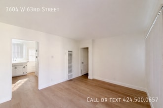 Building Photo - 3604 W 63rd St
