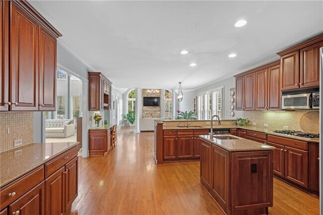 Building Photo - 5945 Broadwater Tr