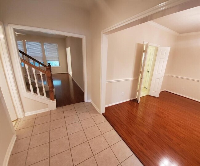 Building Photo - 3522 White Oak Point Dr