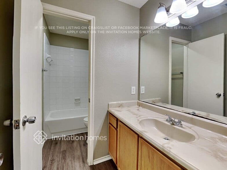 Building Photo - 2632 Bishop Allen Ln