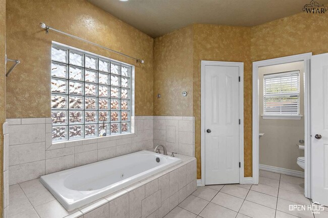 Building Photo - 5405 Blazing Star Ln