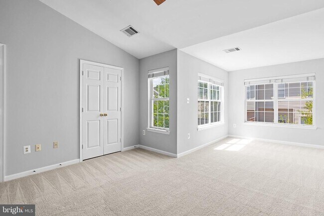Building Photo - 13126 Plotner Farm Rd