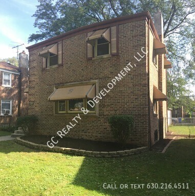 Primary Photo - ***3 BDRM- 1BTH / PET FRIENDLY / DETACHED ...