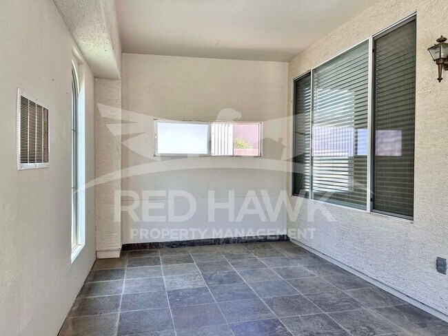 Building Photo - 2748 S 159th Ave