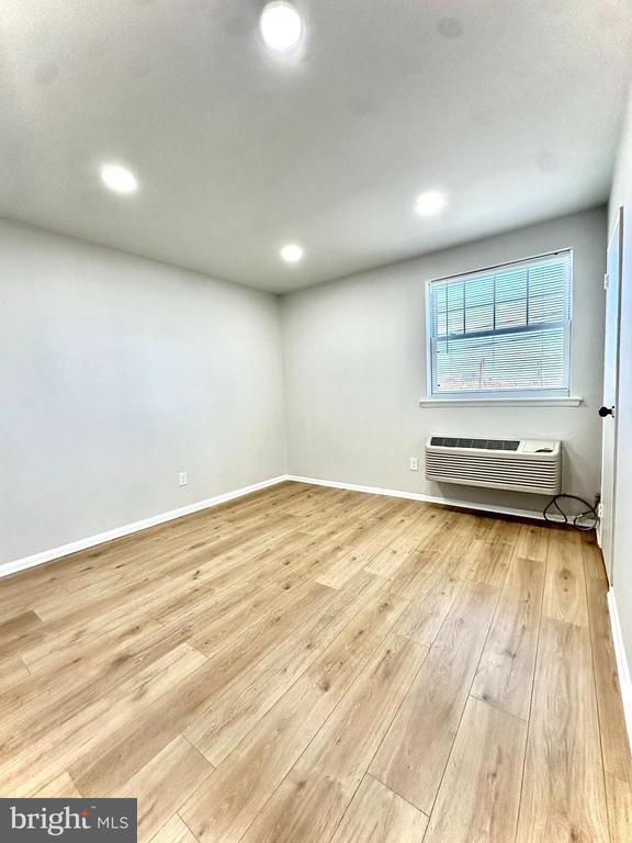 Building Photo - 3408 Rhawn St