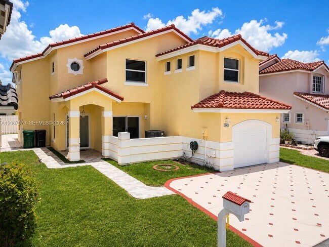 Building Photo - 15428 SW 50th Terrace