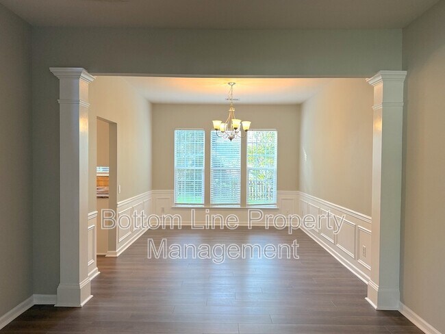 Building Photo - 10016 Heatherly Ct