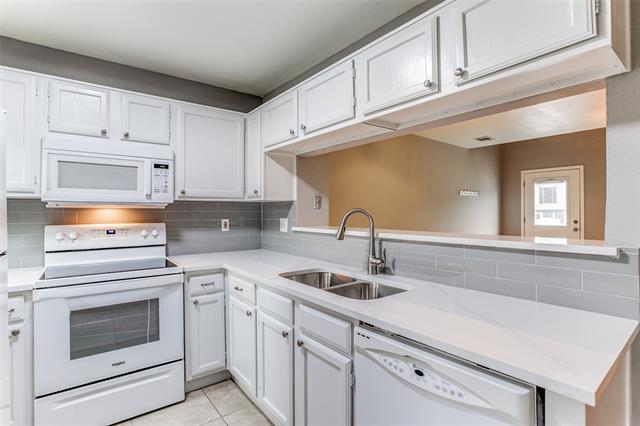 Building Photo - 12 Abbey Rd