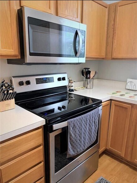 Building Photo - 10946 Black Swan Ct