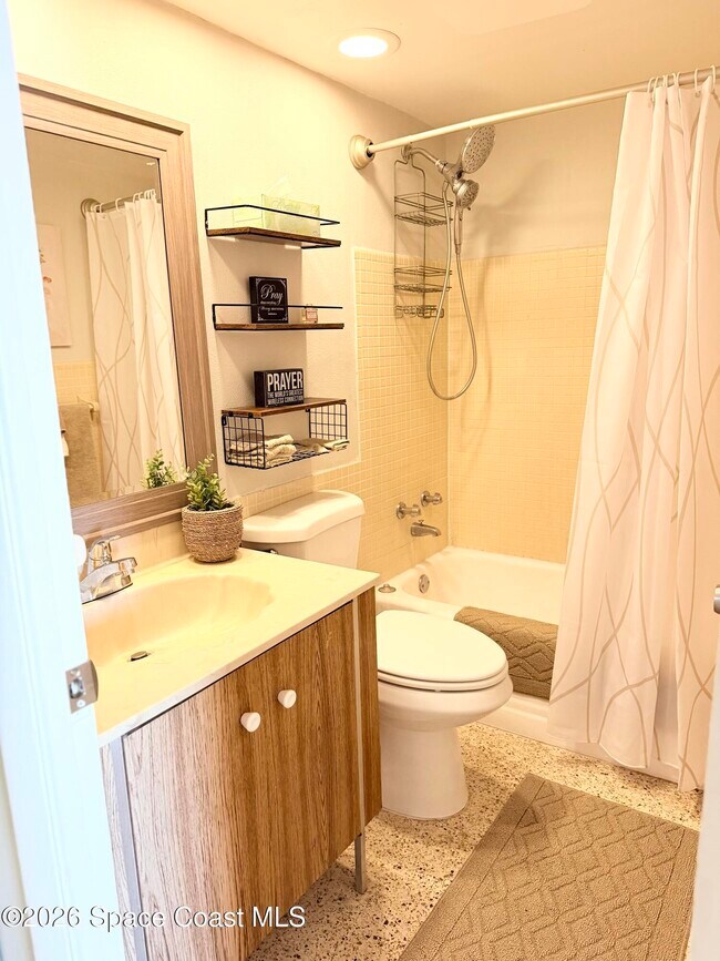 Building Photo - 2020 N Atlantic Ave