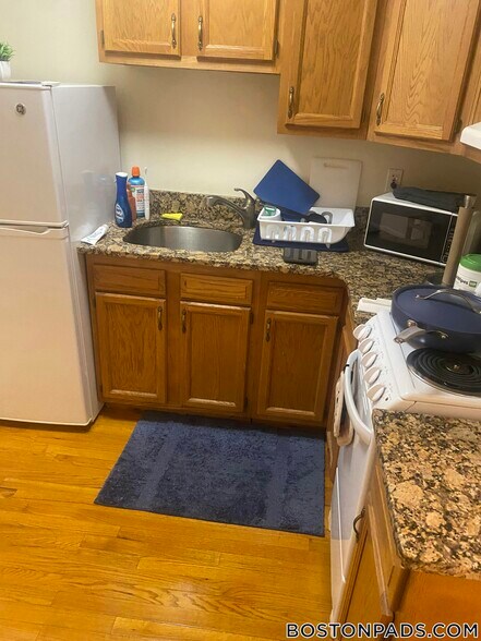 Building Photo - 8 Wait St