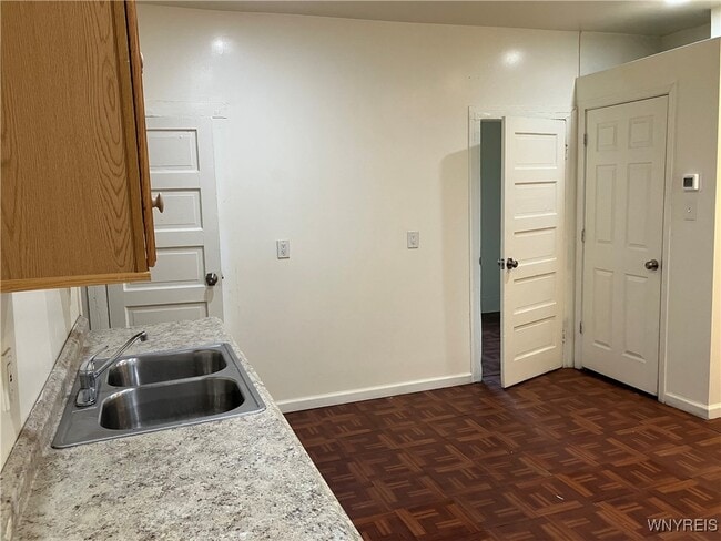 Building Photo - 291 Rother Ave