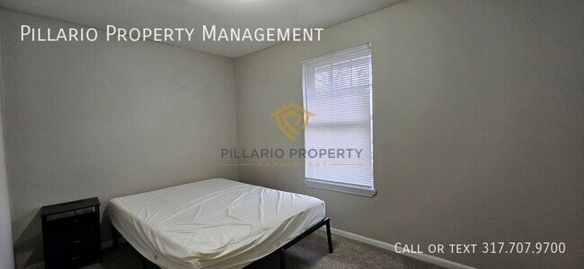 Building Photo - 933 N Dearborn St