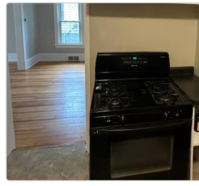 Kit and Dining Room - 513 3rd Ave SE