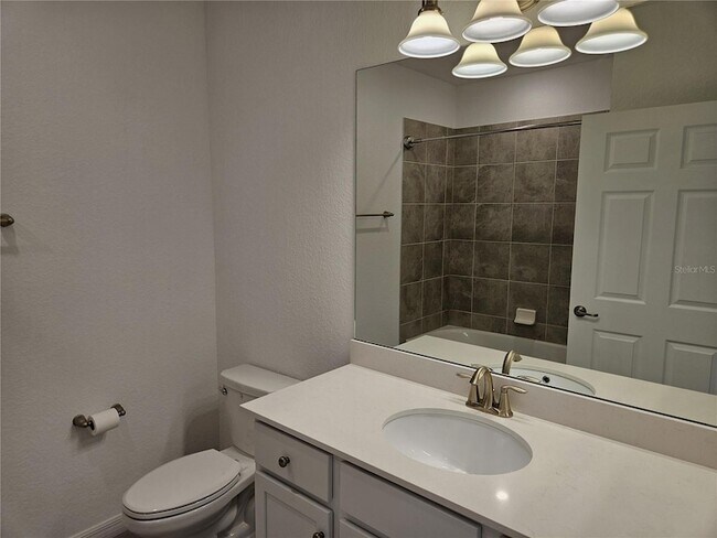 Building Photo - 10031 Crooked Crk Dr