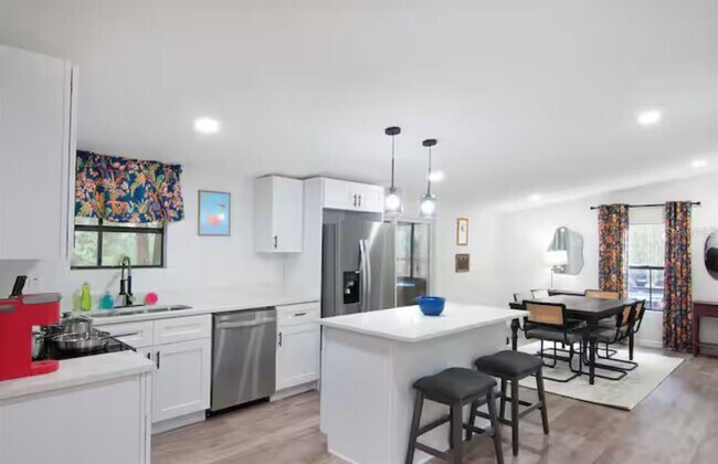 Building Photo - 1951 NW 119th Ct