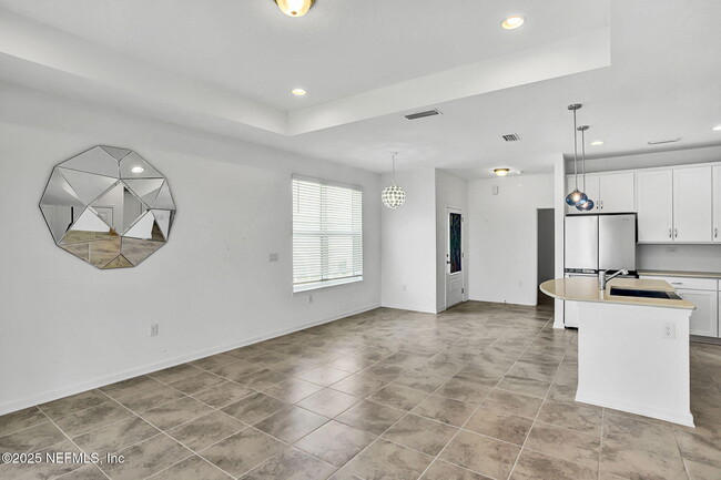 Building Photo - 260 Pine Bluff Dr