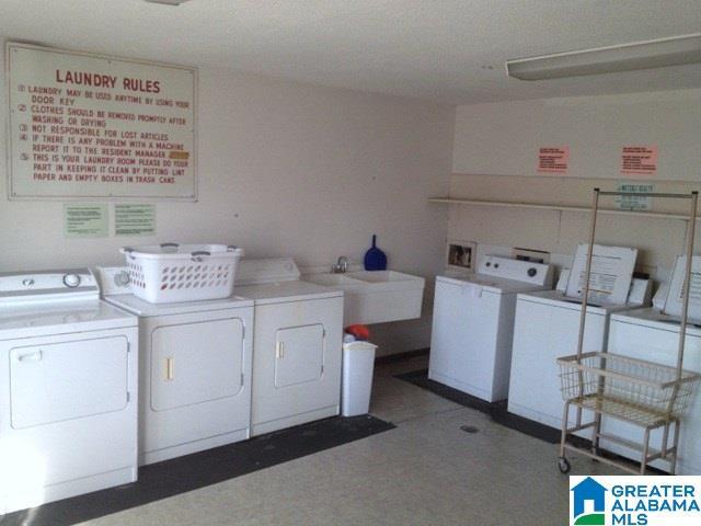 Building Photo - 1325 31st St S