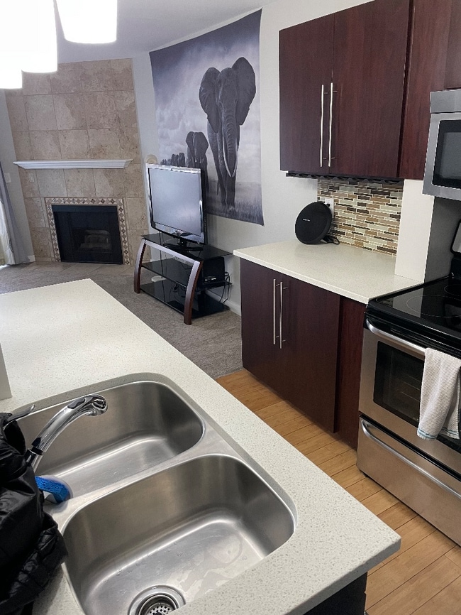 Building Photo - 7335 S Springcrest Ct