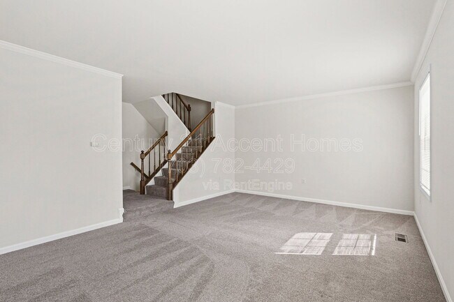 Building Photo - 6719 Sunset Woods Ct