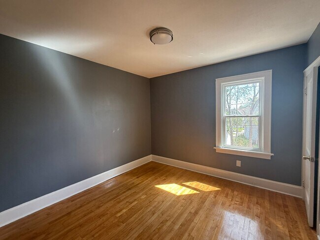 Building Photo - 1206 N 46th St