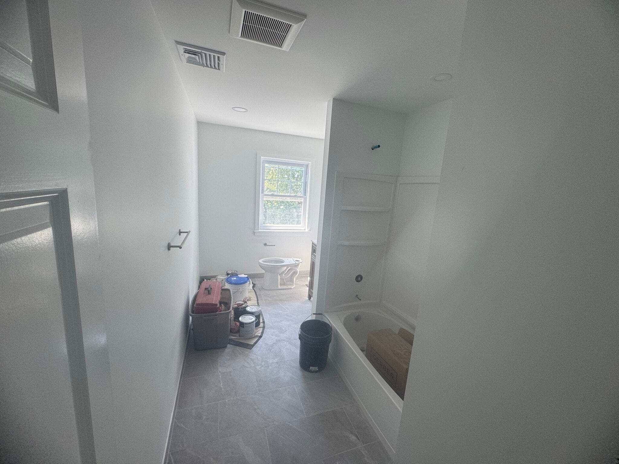 Bathroom - 947 N Providence Rd