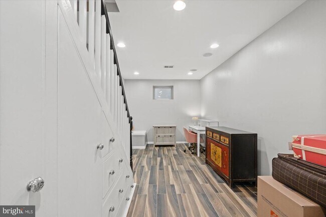 Building Photo - 4416 34th St S