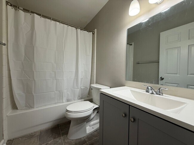 Building Photo - 1563 Willow Bend Way