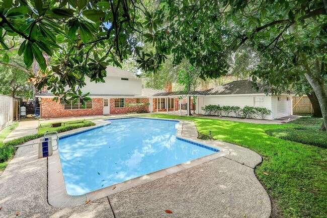 Building Photo - 12526 Boheme Dr