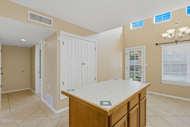 Building Photo - 12604 Gilded Sun Dr