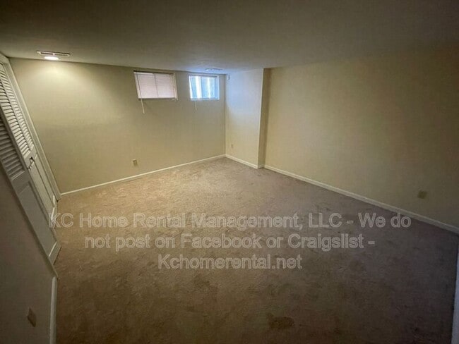 Building Photo - 209 Woodbridge Ln