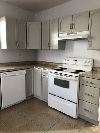 Building Photo - 873 w 300 s