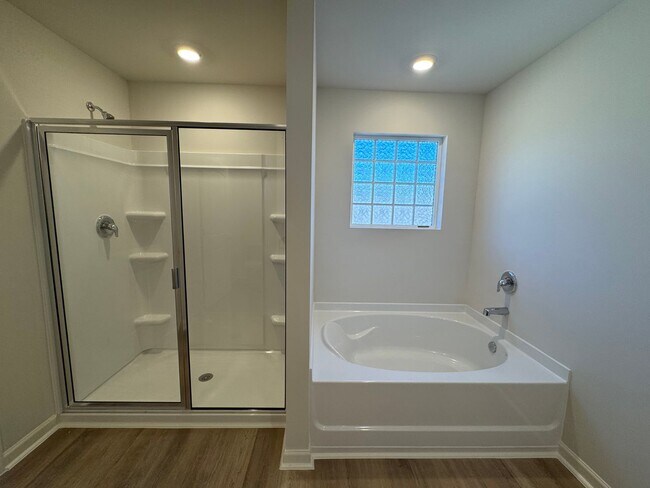 Building Photo - Brand New 5/3 House in Armuchee- $2,295