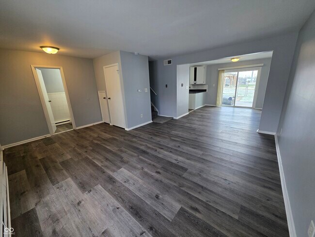 Building Photo - 3821 Biscayne Rd