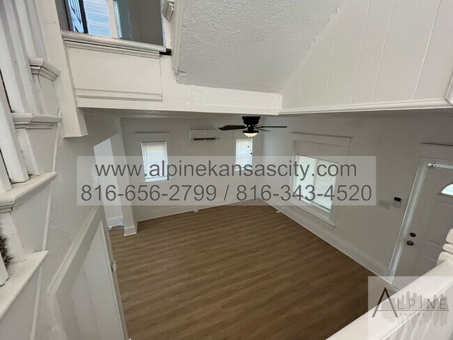 Building Photo - HUGE 3 Story Remodel!