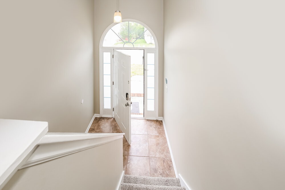Building Photo - 330 Braeburn Dr