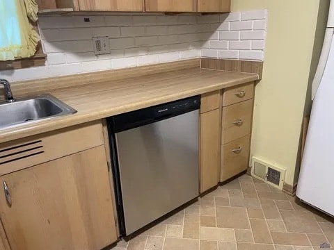 Building Photo - 633 Indiana St