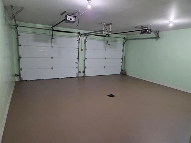 Building Photo - 111 Saddle Brook Cir