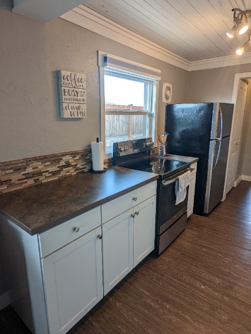 Building Photo - 2BR Fully Furnished Midtown Charmer