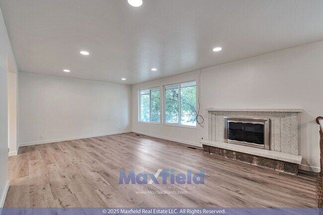 Building Photo - Millcreek Area Newly Updated - 4BD 2 BA 2GAR