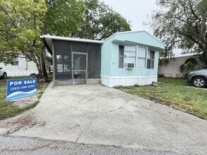 Building Photo - 11240 N Northwood Dr