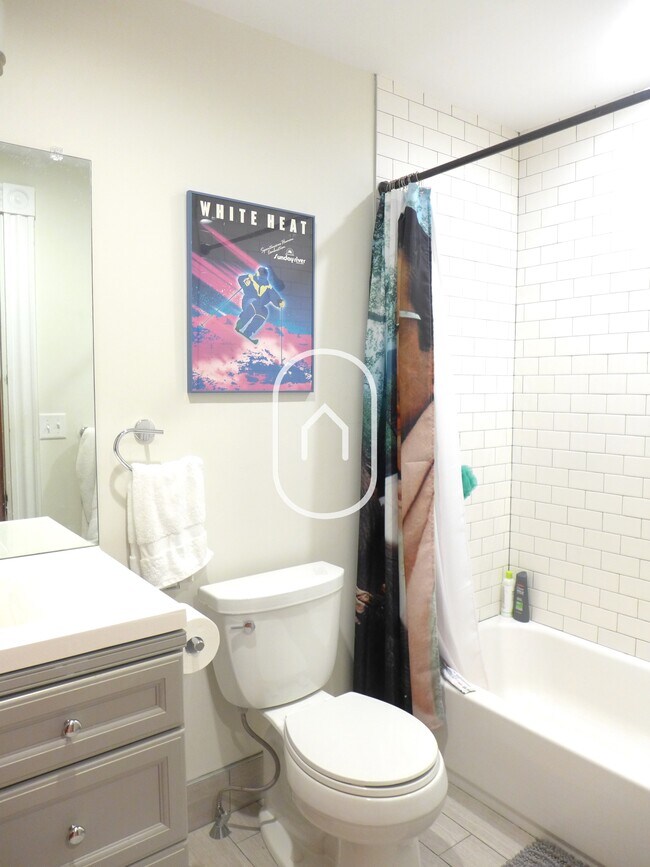 Building Photo - 45 Beech Glen St