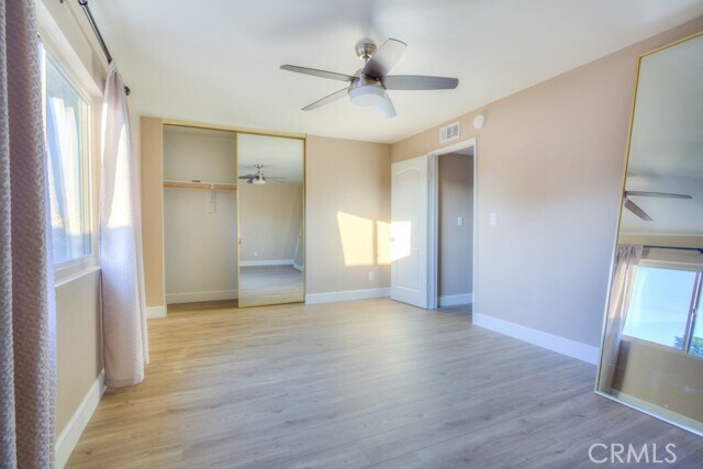 Building Photo - 313 S Almansor St