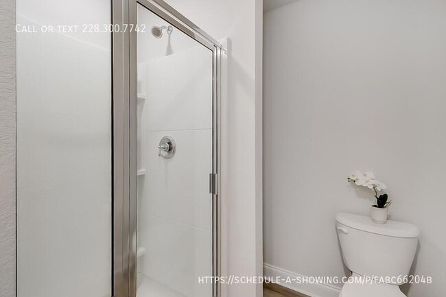Building Photo - 12277 Sinclair Dr