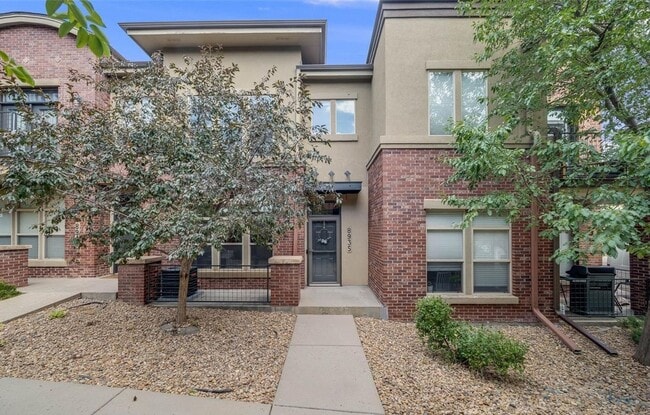 Building Photo - Updated 2BD, 2.5BA Townhome in Centennial ...