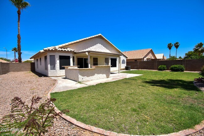 Building Photo - 9759 W Mohawk Ln
