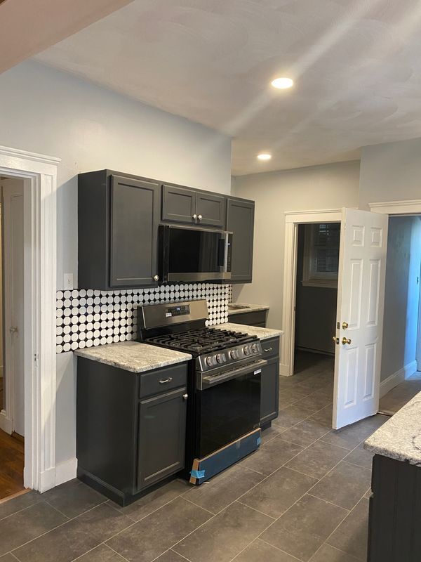 Building Photo - 39 Pasadena Rd