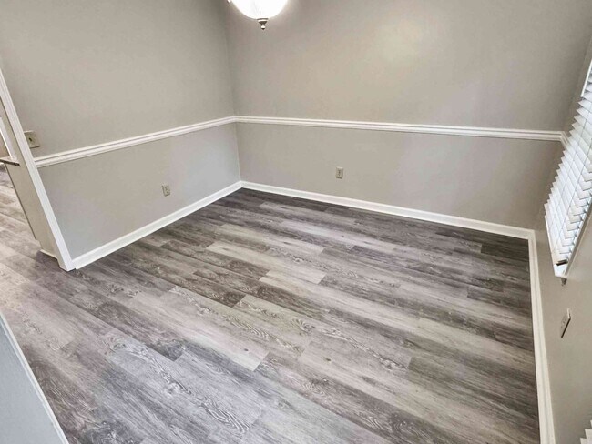 Building Photo - Renovated 4BR Home in Walton HS East Cobb