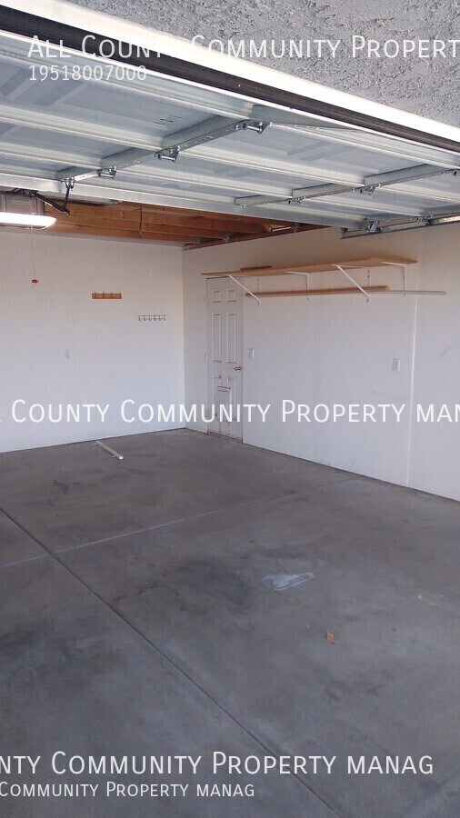 Building Photo - 8613 Bolero Dr