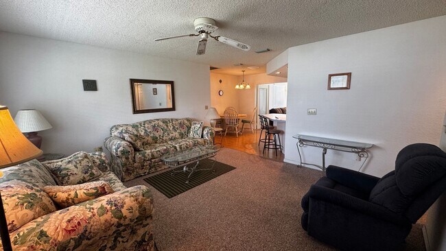 Building Photo - 11410 SW 85th Ct